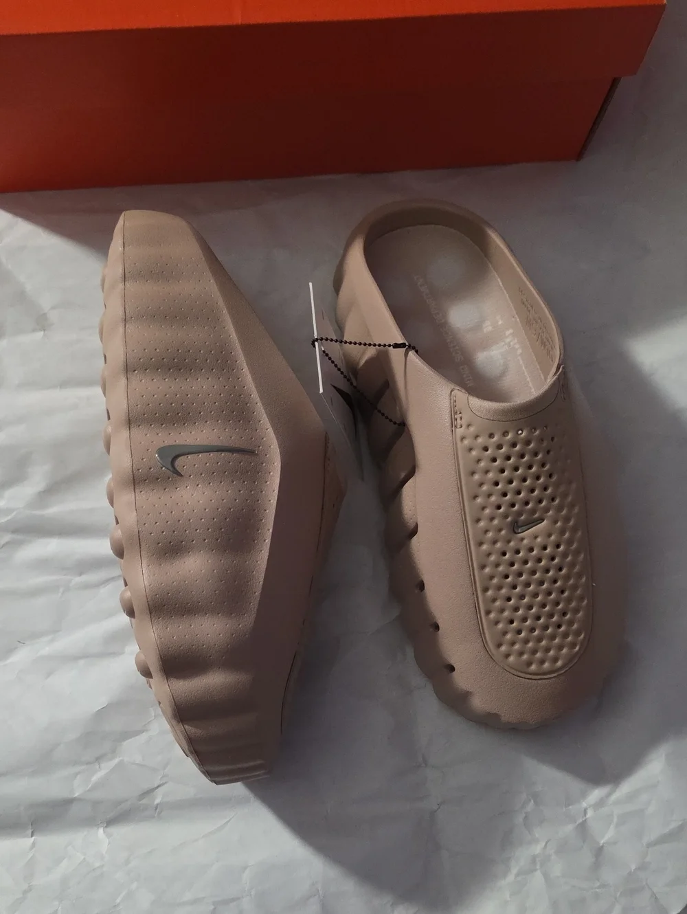 Brand New With Tags Nike Mind Slide Men’s Slip-On Size 9 And Size 12.